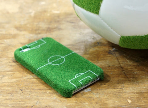 ブラジル・マラカナンスタジアムを イメージした芝生のiPhone ケースを数量限定発売！